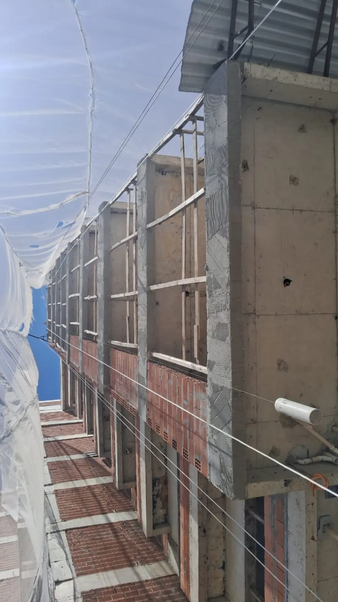 Privileged View, obra em andamento 2
